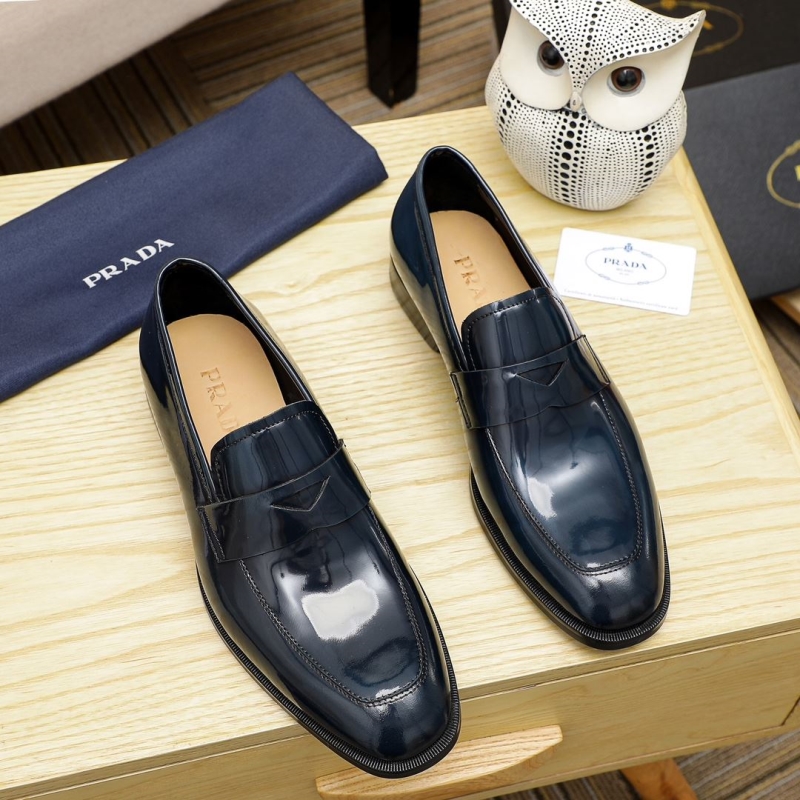 Pra*a leather shoes
